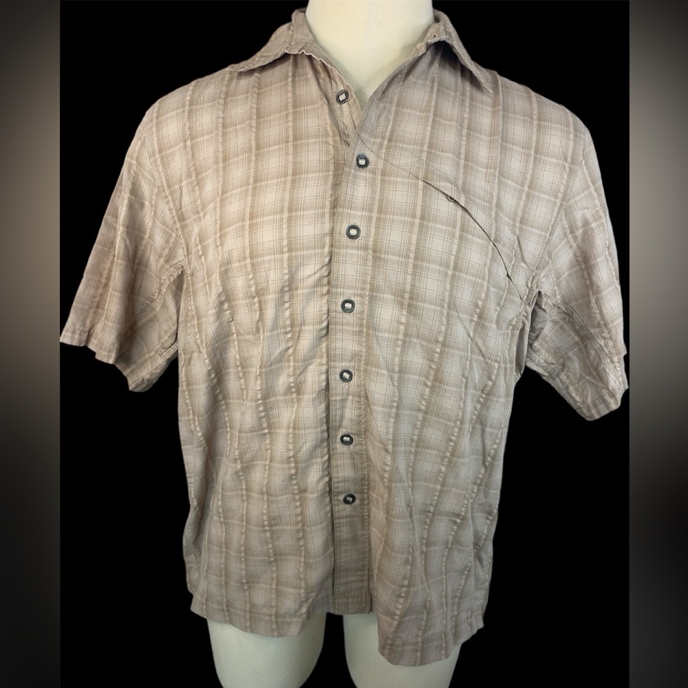 Magellan Sportswear Short Sleeve Button Up Shirt Men’s Medium